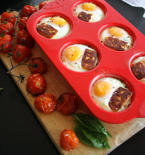 Baked Eggs With Halloumi & Tomato Sofrito