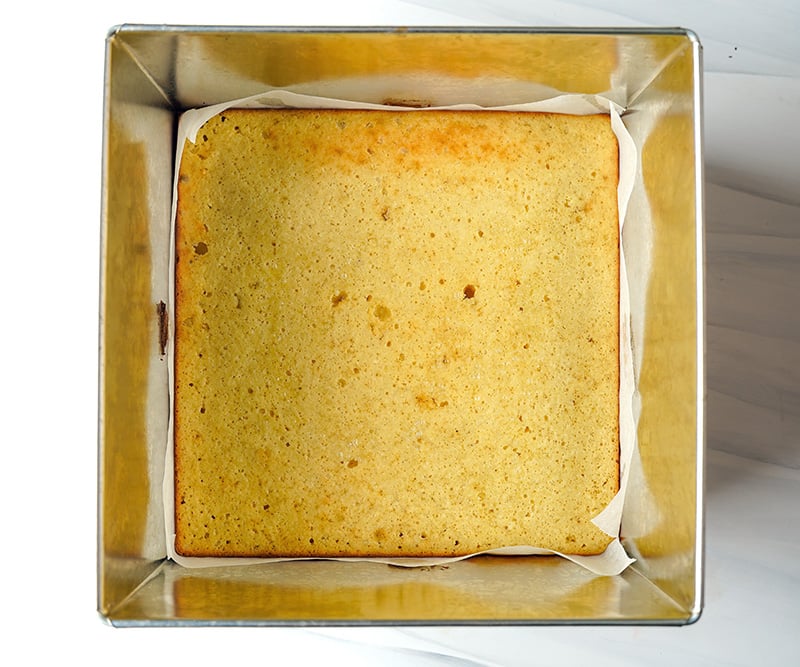 baked lemon slice in a pan