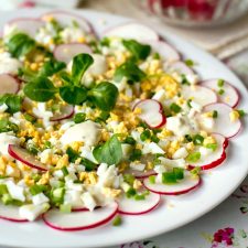 Radish salad with egg & creamy dressing