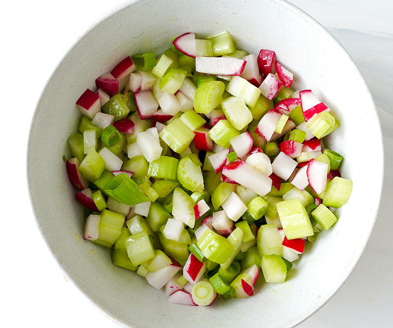 Make radish celery salad