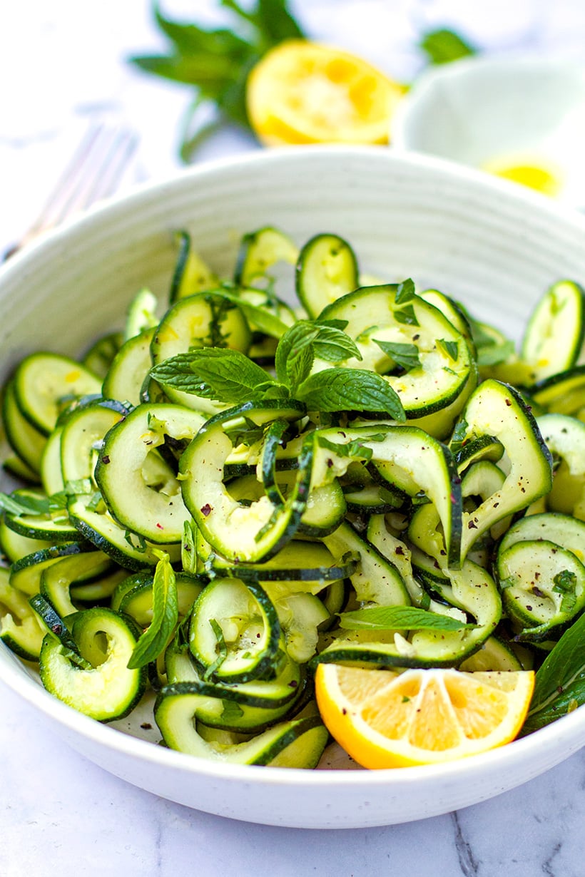 5-Minute Zucchini Lemon & Mint Salad (Paleo, Whole30, Gluten-free, Keto)