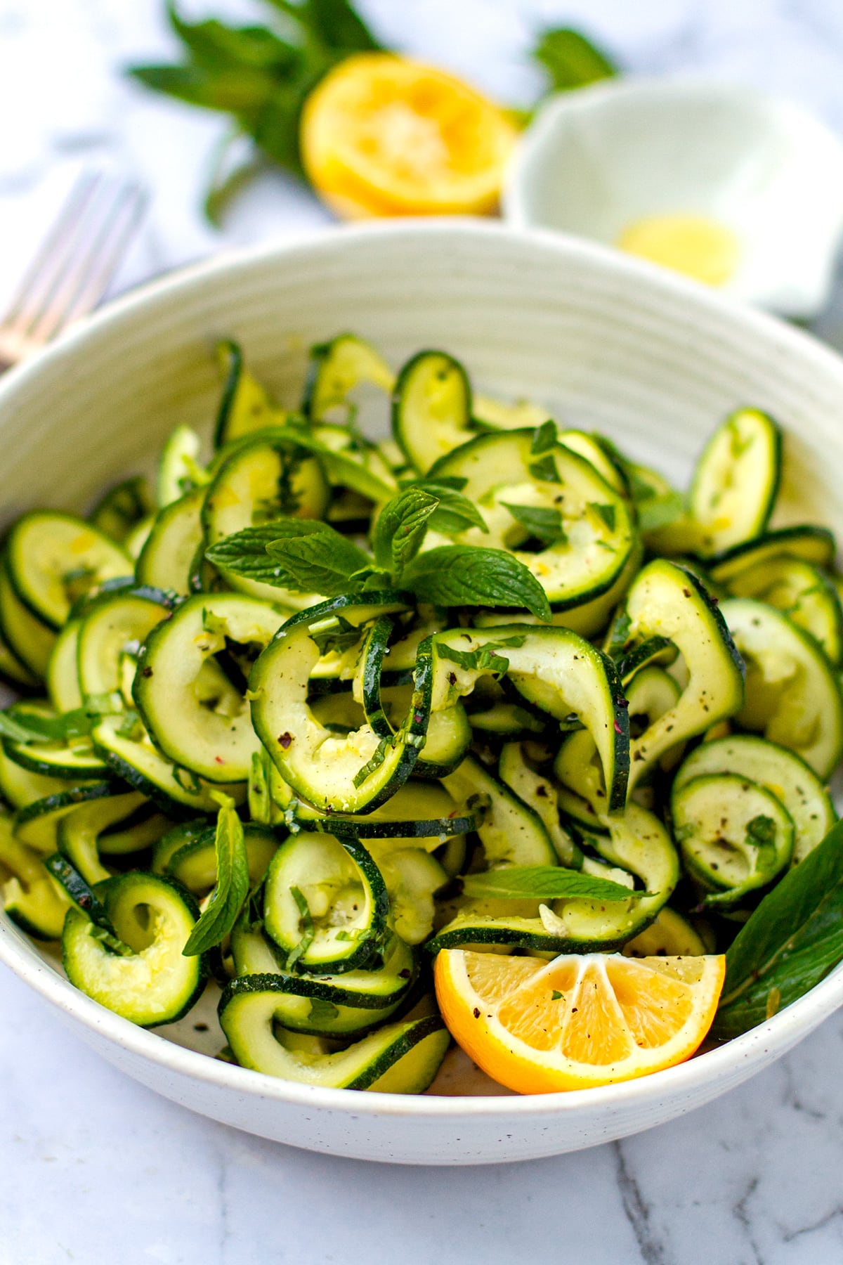 5-Minute Zucchini Lemon & Mint Salad (Paleo, Whole30, Gluten-free, Keto)