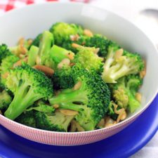 Broccoli With Burnt Butter, Almonds & Garlic