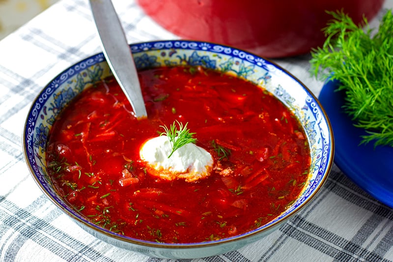 Paleo & Vegan Borscht Soup