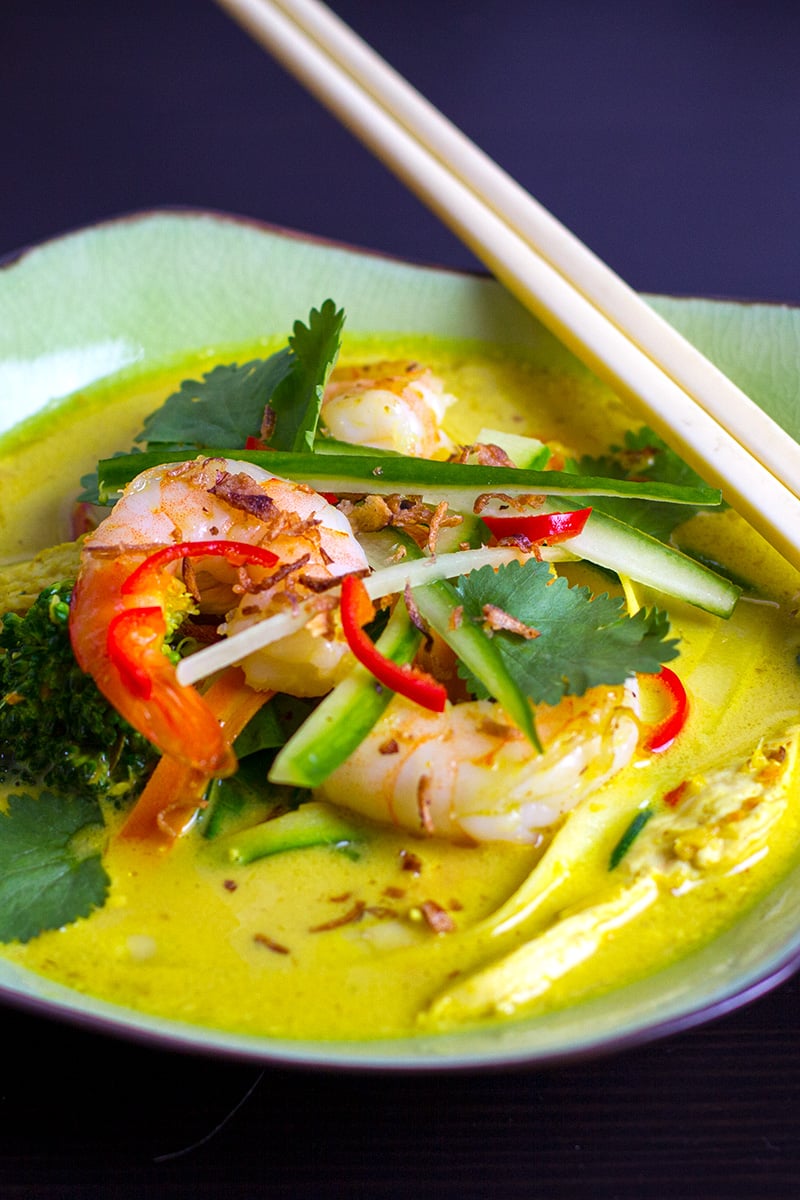 Thai Laksa Soup With Chicken & Prawns