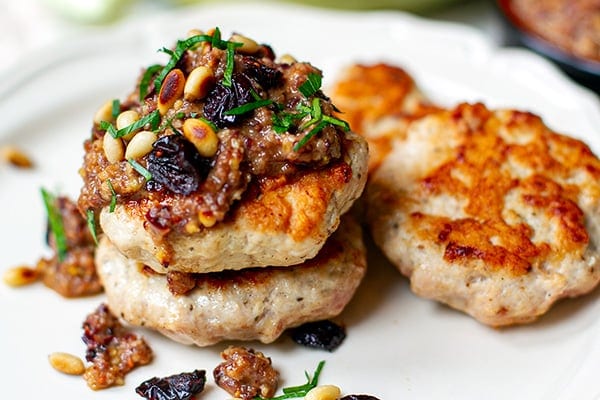 Healthy Turkey Patties With Cranberry Pesto