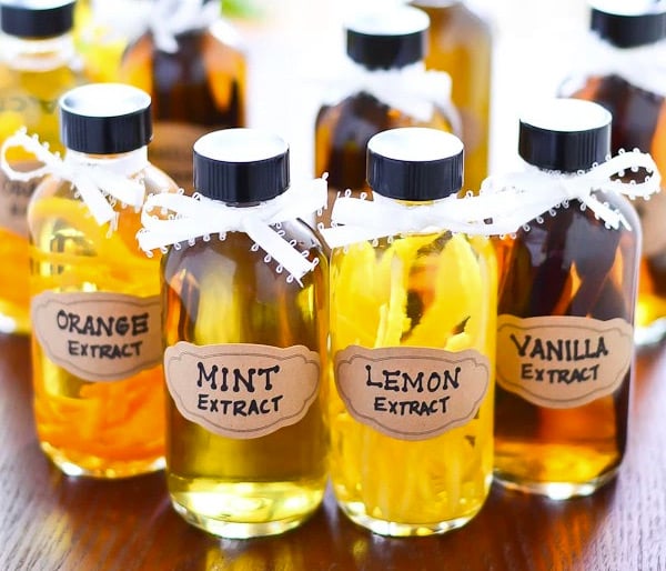Edible Christmas gifts: DIY Flavor Extracts