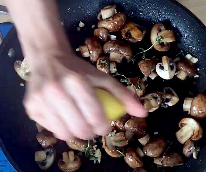 Drizzle lemon juice over mushrooms