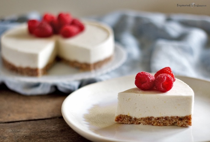 Paleo nut-free cheesecake lemon