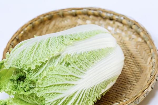 Cabbage leaf paleo wraps