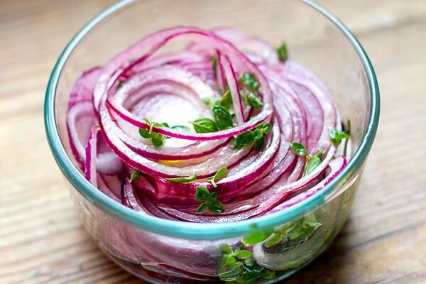 picked-red-onions-feature