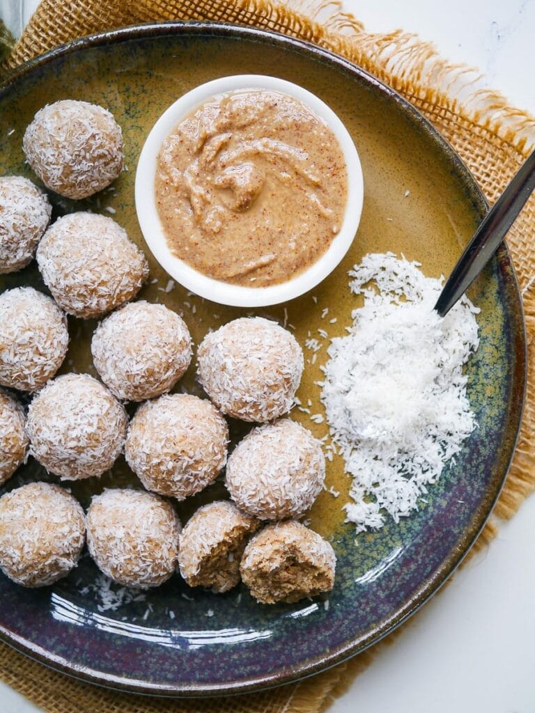 No food processor protein balls