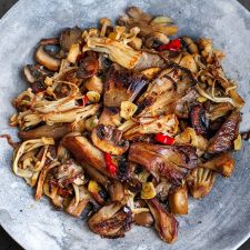 Garlic Chilli Mushrooms (Paleo, Vegan, Whole30, Gluten-free)