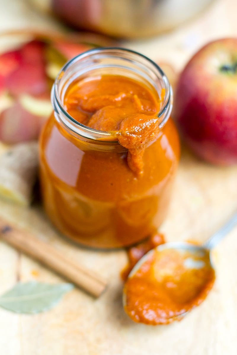 Paleo barbecue sauce with apple and cinnamon