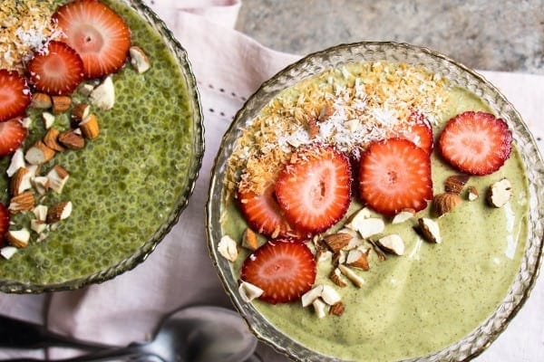 Dairy-free keto recipes: matcha breakfast bowl