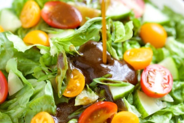 2-ingredient sugar-free balsamic vinaigrette