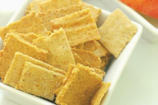 Plantain paleo crackers