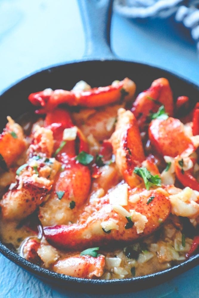 EASY GARLIC BUTTER LOBSTER