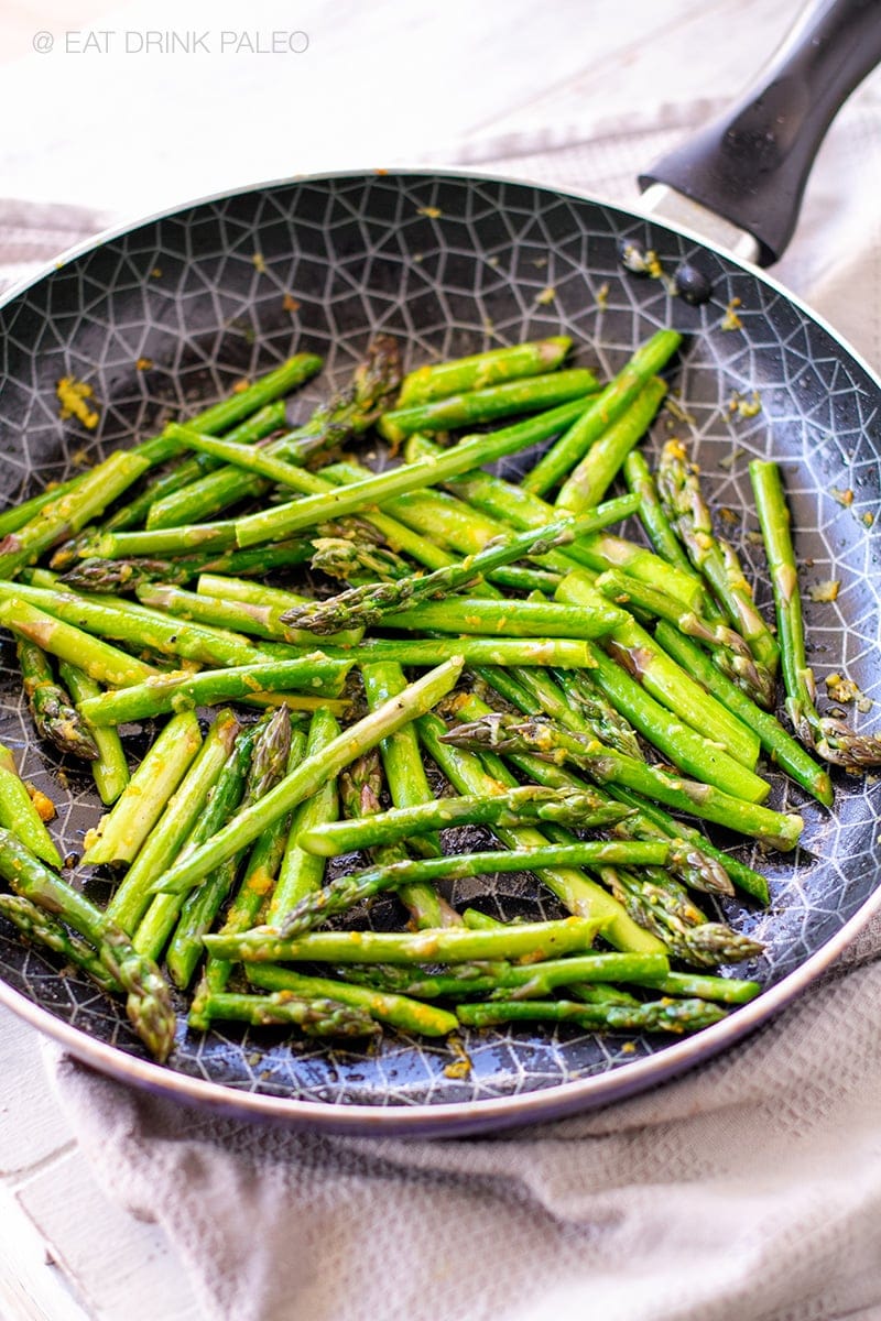 Sauteed asparagus with ginger and orange (Whole30, Keto, Vegan, Paleo, Gluten-Free)