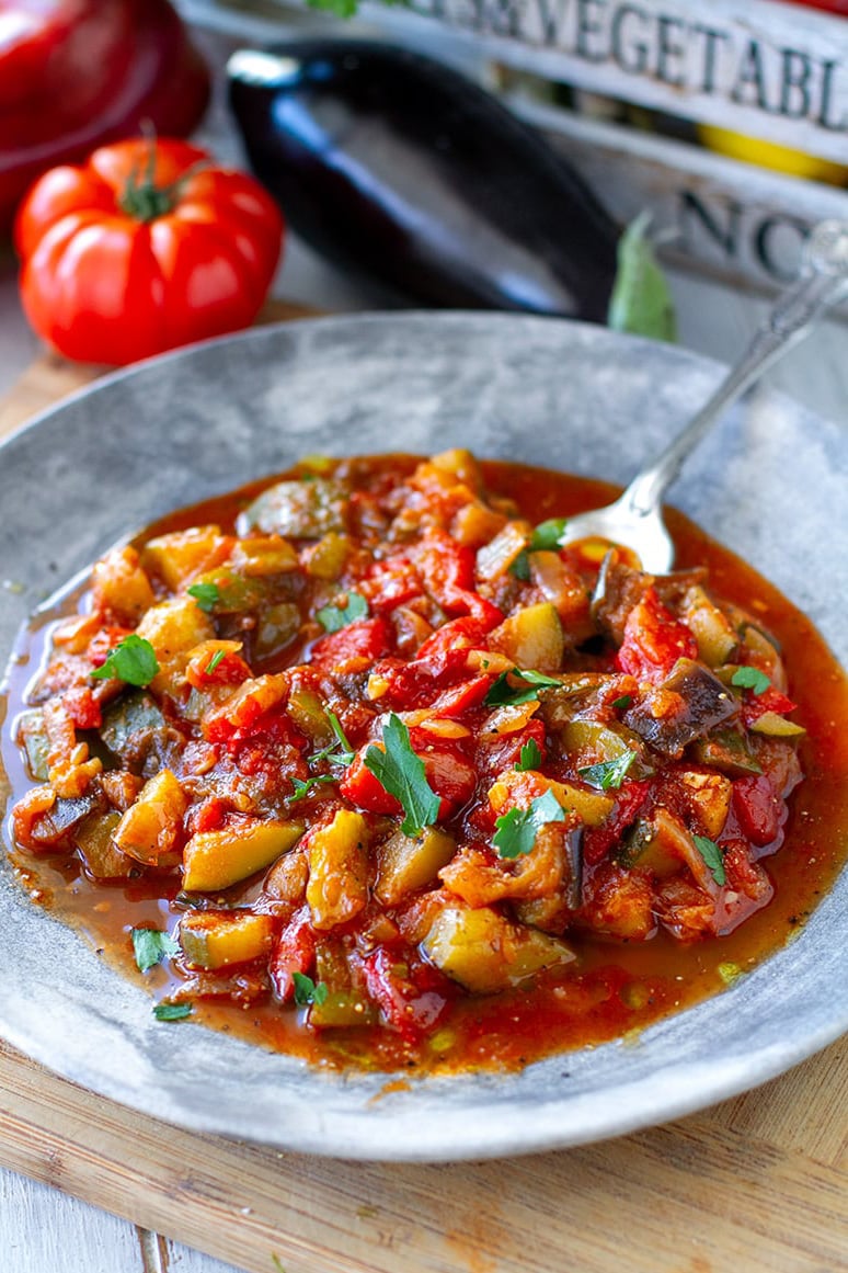 Pisto Recipe (Amazing Spanish Vegetable Stew)