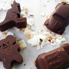 Easy Paleo Chocolate (Healthy, Homemade, Low-Carb)