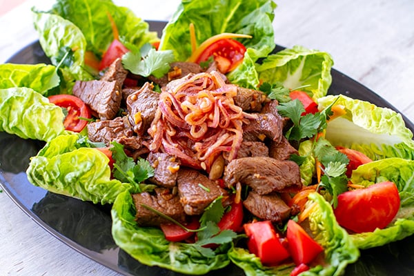 Vietnamese shaking beef salad (bu lo lac) - paleo, gluten-free recipe