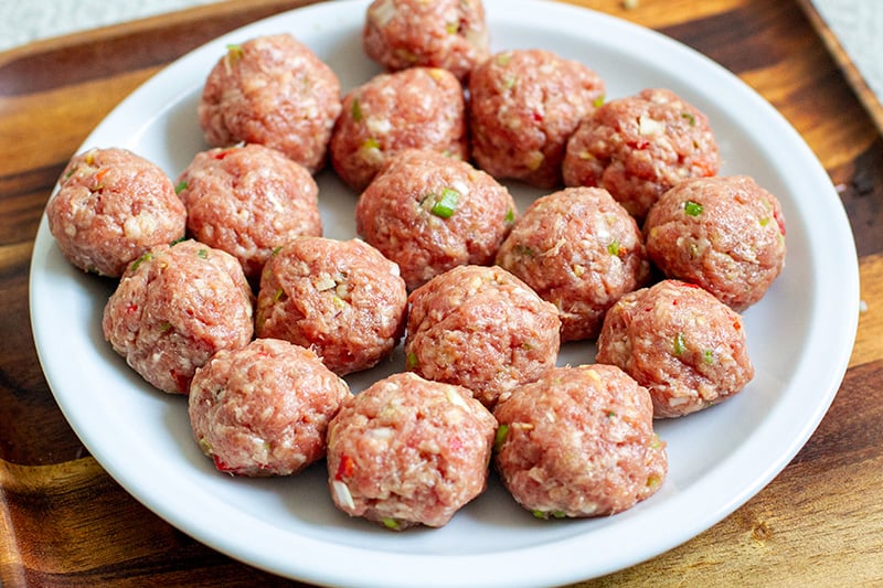 How to make paleo and keto meatballs