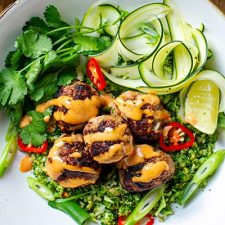 Vietnamese Meatballs With Broccoli Rice & Sriracha Mayonnaise Sauce