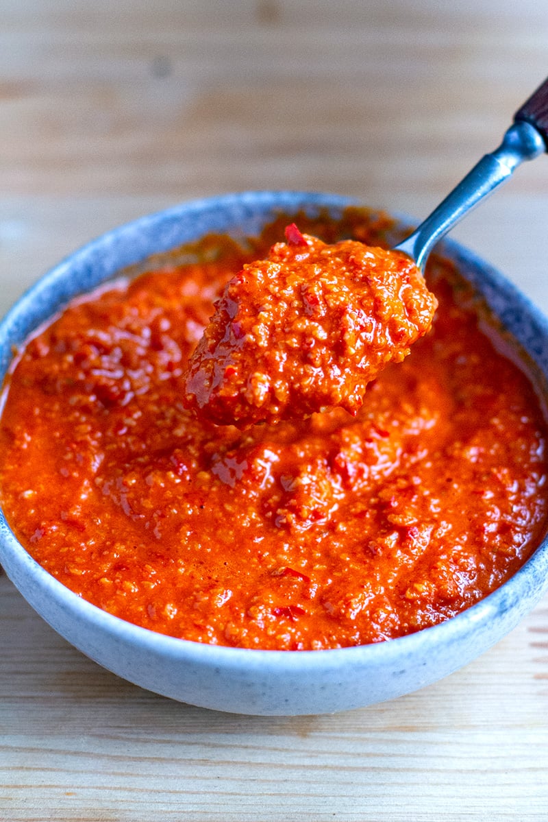 Red Pepper Romesco Sauce (Vegan, Paleo)