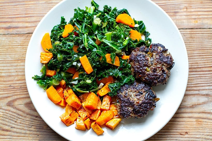 Garlic Kale With Beef Burgers