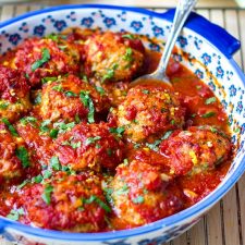 Baked Chicken Meatballs In Tomato Sauce