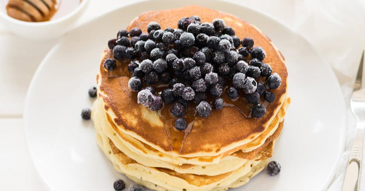 Fluffy Keto Pancakes With Coconut Flour Cream Cheese