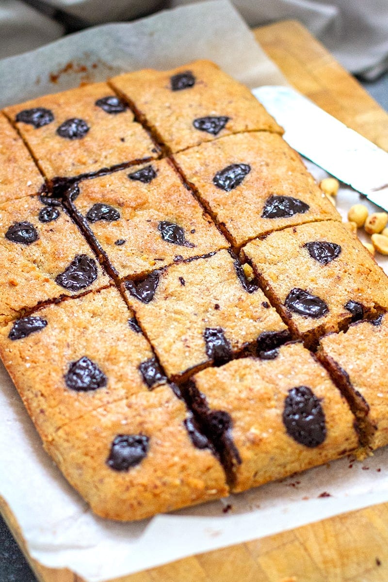 Peanut Butter Blondie Slice