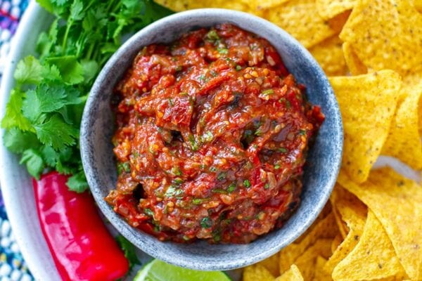 Roasted salsa tatemada recipe