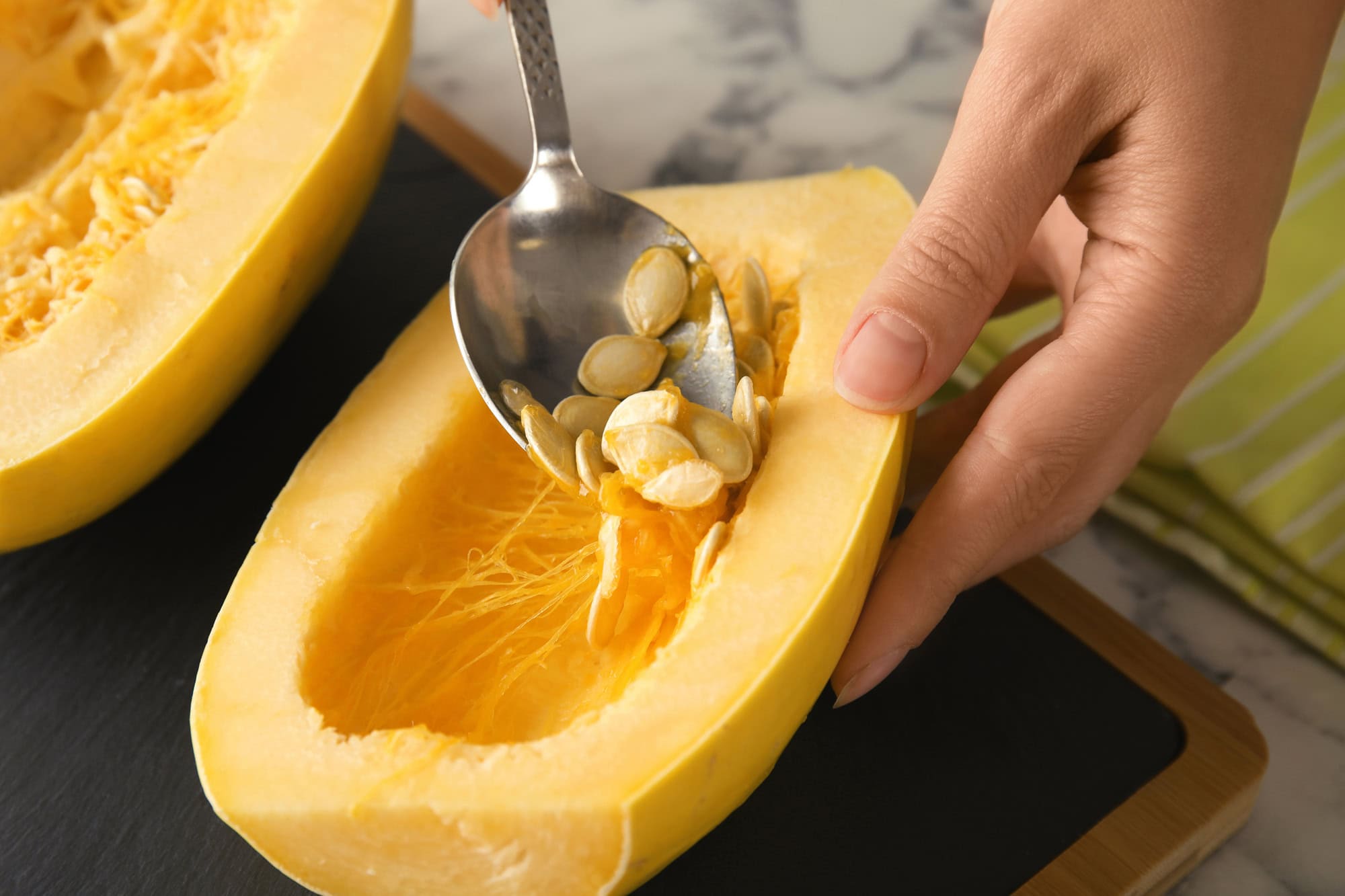 How to prepare spaghetti squash - taking the seeds out