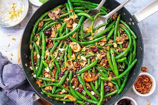 Sautéed Green Beans With Bacon Mushrooms & Garlic