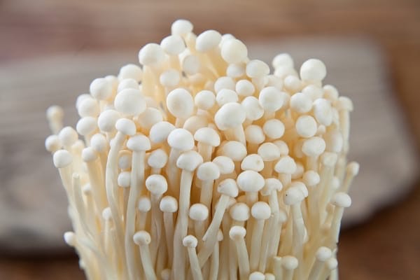 What are Enoki Mushrooms ?