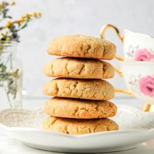 Low-Carb Gluten-Free Lemon Cookies