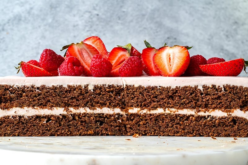 Low-Carb Beetroot & Chocolate Cake With Pink Frosting (Red Velvet Inspired)