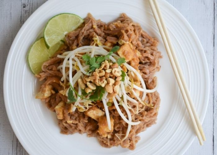 Pad Thai with tofu - Low fodmap dinner recipes 