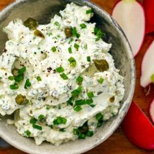 Whipped cream cheese with chives and capers