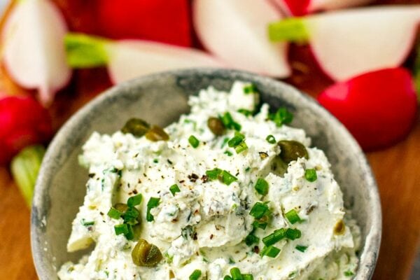 Whipped Cream Cheese With Chives & Capers