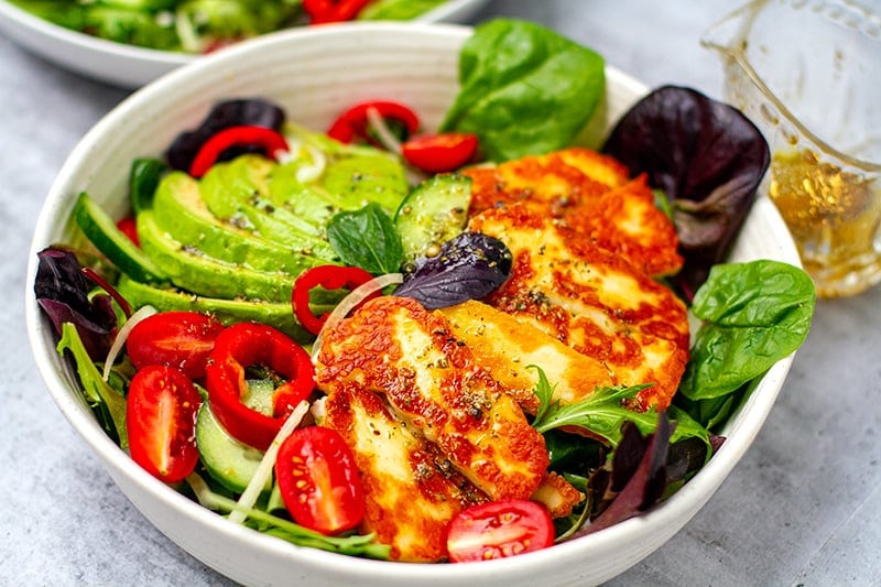 Avocado Halloumi Salad