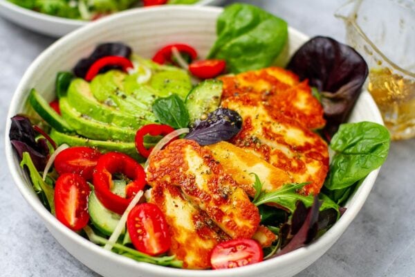 Avocado Halloumi Salad Recipe