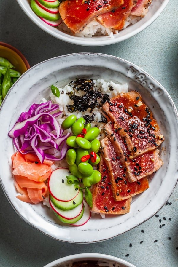 What Is A Poke Bowl? + 20 BEST Poke Bowl Recipes - MindtoHealth