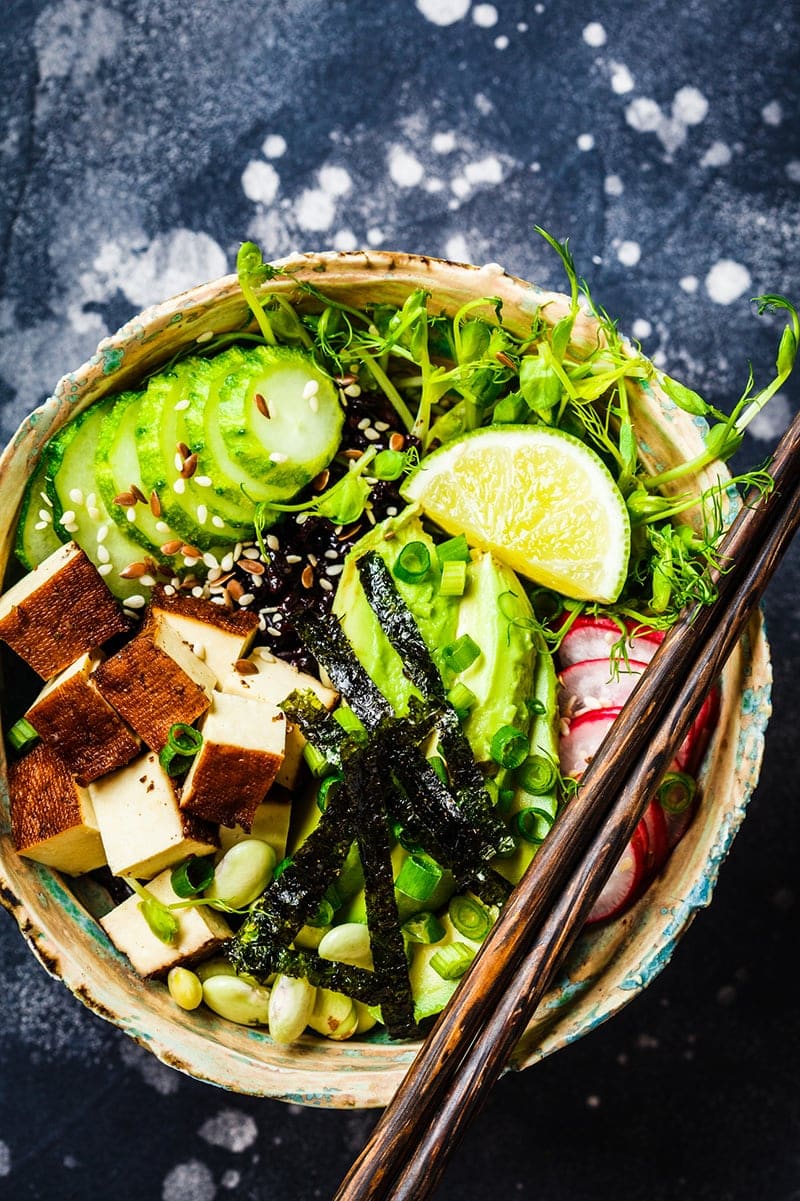 Tofu poke bowl vegetarian