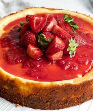 French Style Cheesecake With Strawberries