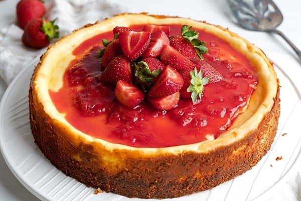 French Style Cheesecake With Strawberries