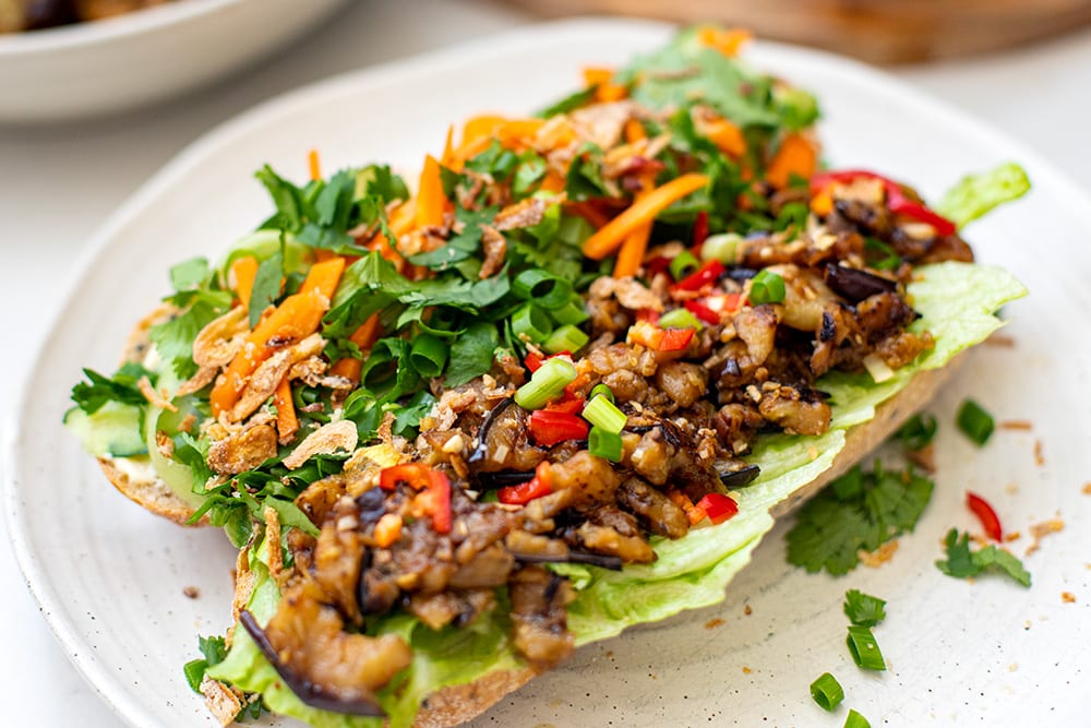 How to make vegetarian banh mi with eggplant
