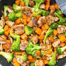 One pan chicken and veggies skillet dinner